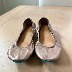 Tieks by Gavrieli Metallic Bronze leather ballet woman